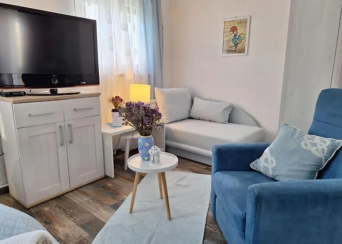 Otium アパート ピロヴァッツ